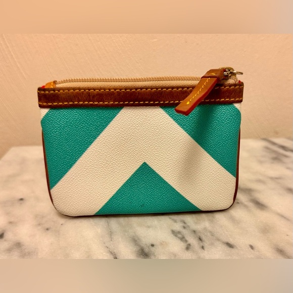 Dooney & Bourke Pebbled Leather Blue and White Chevron Coin Purse or Wristlet - Picture 3 of 6
